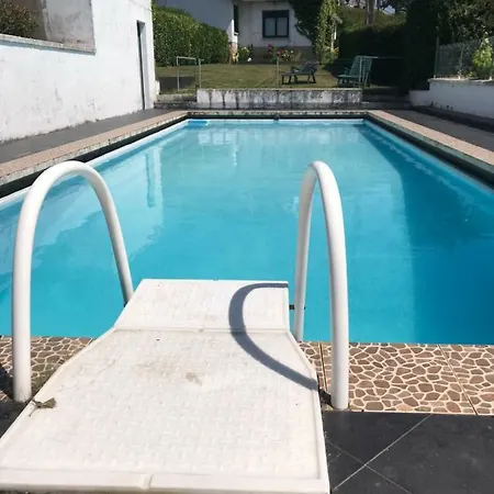 Impresionante Casa Con Piscina Y Vistas Unicas Luarca