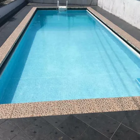 Impresionante Casa Con Piscina Y Vistas Unicas Hébergement de vacances *