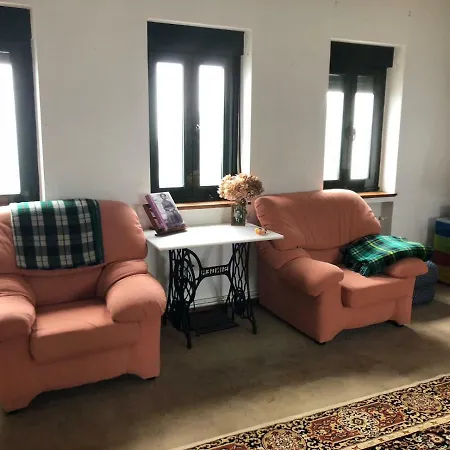 Impresionante Casa Con Piscina Y Vistas Unicas Luarca